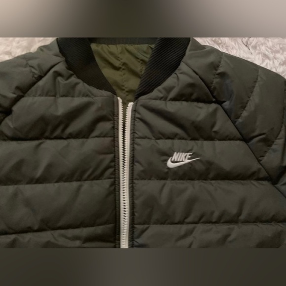 Men’s Nike Reversible Jacket Bomber - Picture 5 of 7